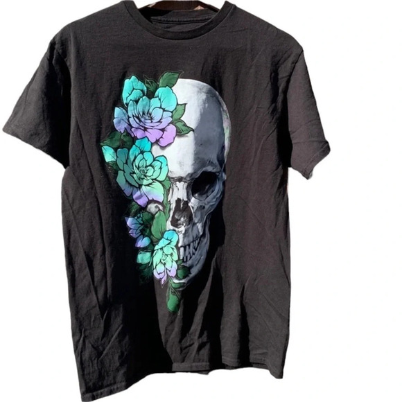 DOM medium skull T-shirt - Picture 1 of 3